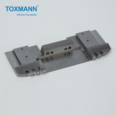 La pequeña precisión HRC21-22 trabajó a máquina el material inoxidable del hierro S136 de las piezas