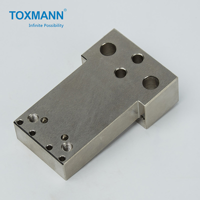 Artículo de la tolerancia 0.02m m de las piezas del CNC del metal que trabaja a máquina que muele SKD61