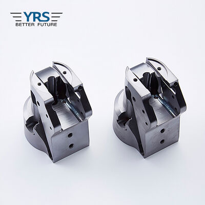 Las piezas trabajadas a máquina precisión del CNC de SKD61 DC53 clavan el artículo del alimentador