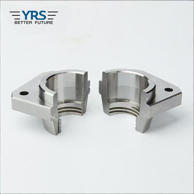 El moldeo por inyección de la precisión de los componentes del moldeo por inyección parte la cavidad plástica de la base del molde